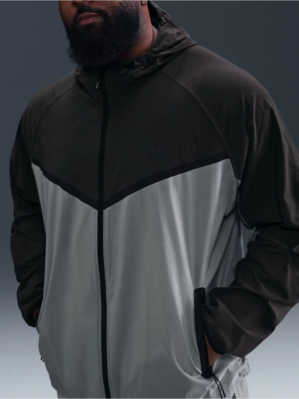 Nike Tech
Men's Woven Jacket